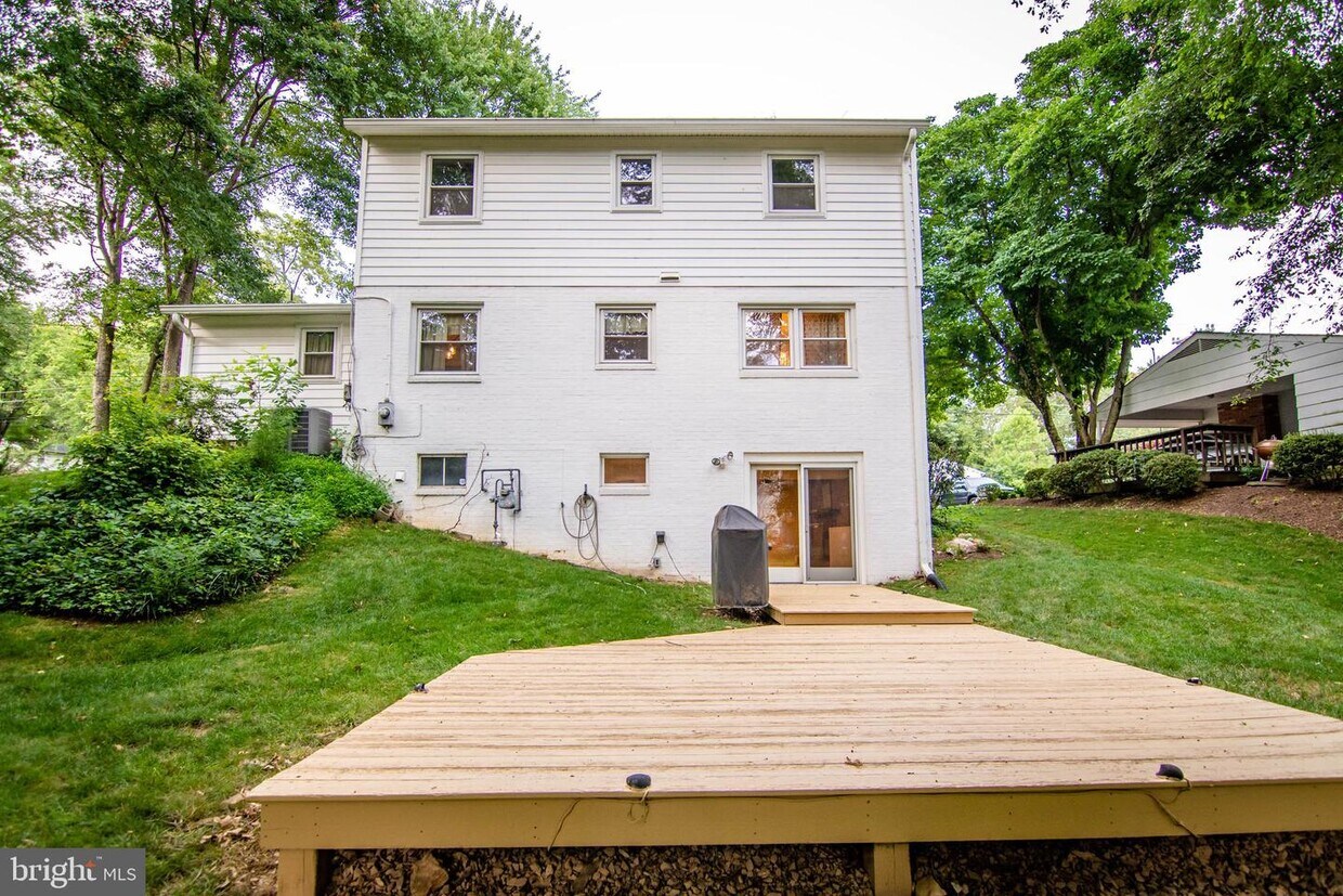 Primary Photo - 4218 Braeburn Dr