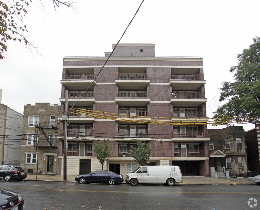 Primary Photo - 21-16 31st Ave