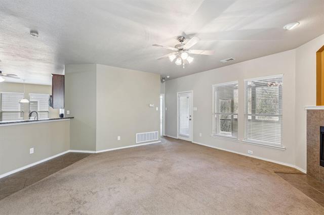 Foto del edificio - 232 Creekview Dr