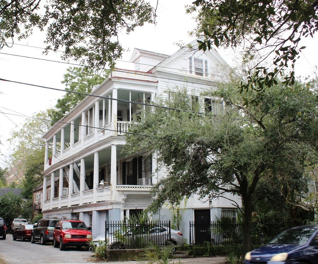 Primary Photo - 165 Rutledge Ave