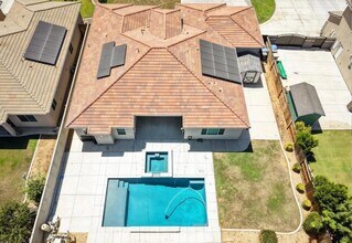 Building Photo - 9200 Rancho Viejo Dr