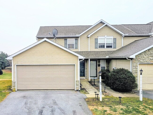 Building Photo - 40 Sandstone Ct