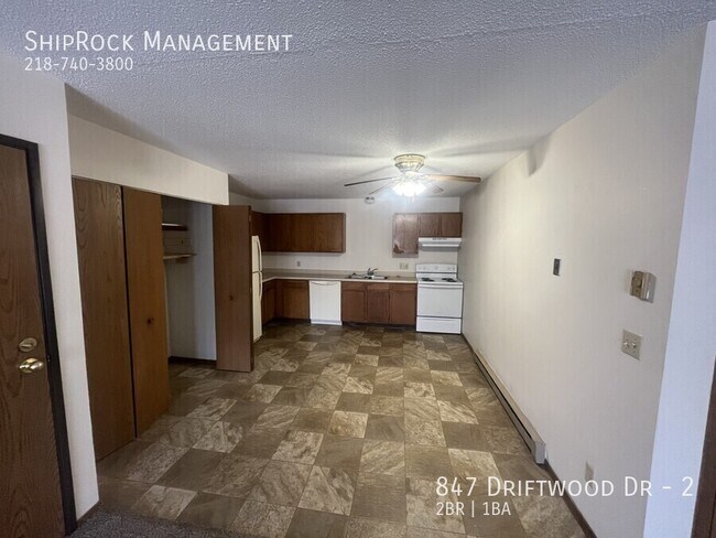 Foto del edificio - 847 Driftwood Dr