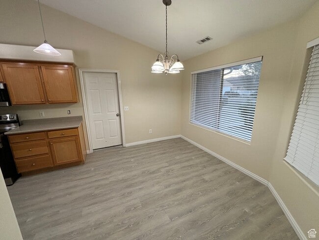 Foto del edificio - Beautiful Canyon Terrace Estates Home!