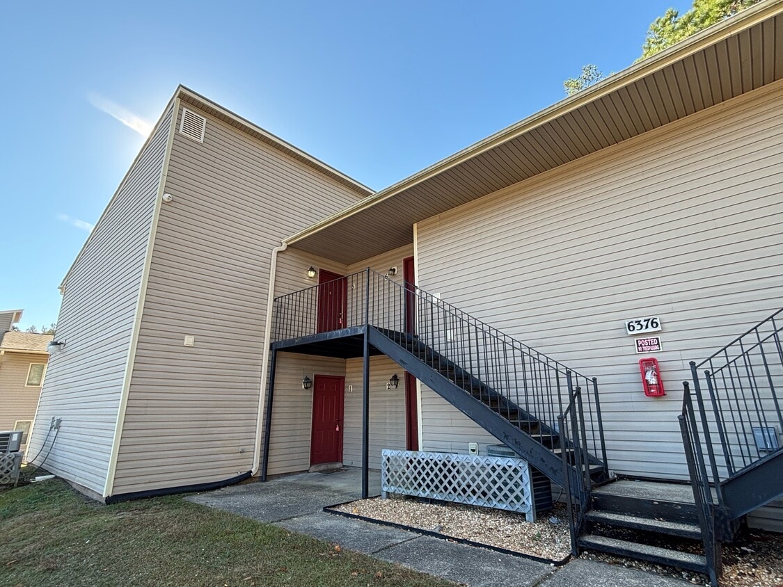 Primary Photo - 6376 Applecross Ave