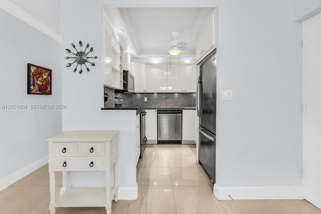 Foto del edificio - 220 Kings Point Dr