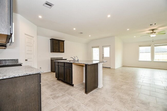 Building Photo - 1011 Appaloosa Ln