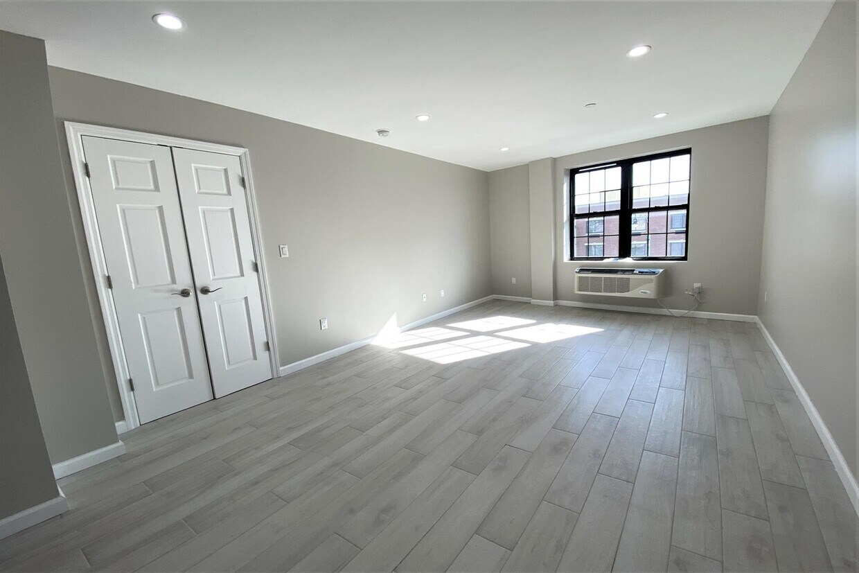 841 Morris Park Ave Unit 2D, The Bronx, NY 10462 Room for Rent in The Bronx, NY