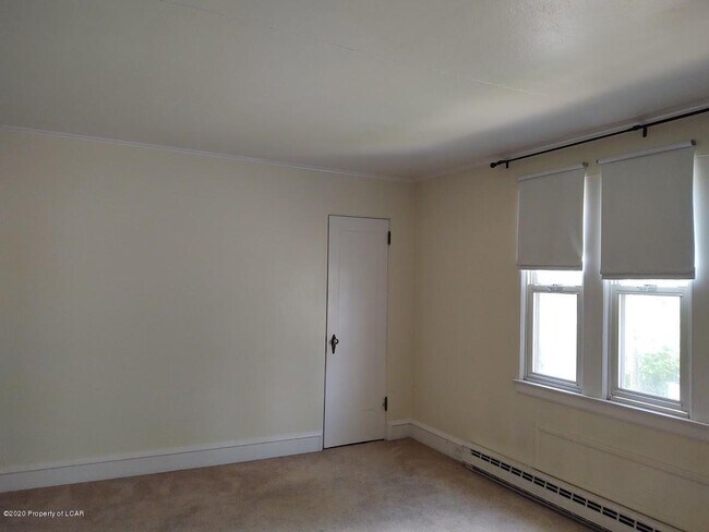 Building Photo - 7 N Lehigh St