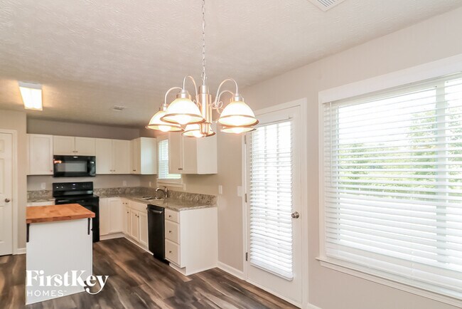 Foto del edificio - 138 Wards Creek Ln
