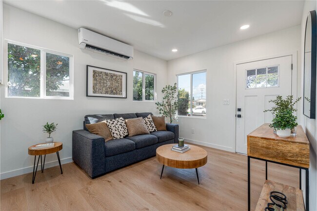 Building Photo - 3921 Delta St