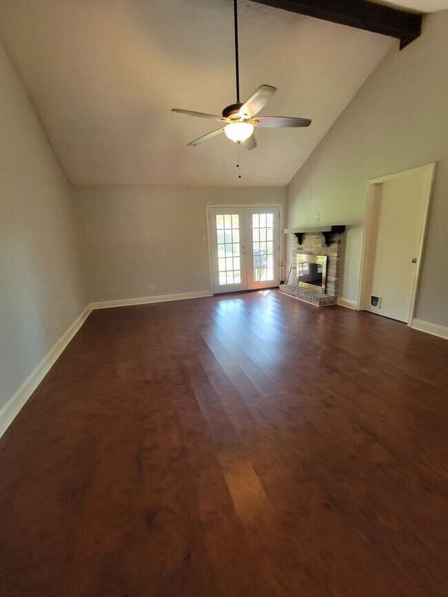 Building Photo - North Bossier 3 bedroom 1.5 bath