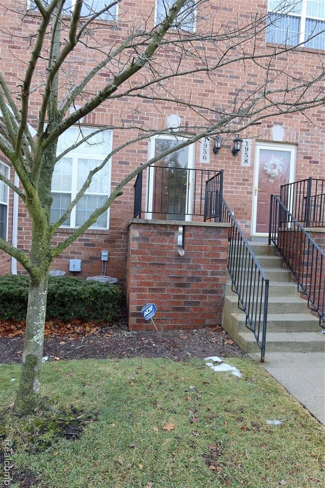 Building Photo - 1956 Campau Farms Cir