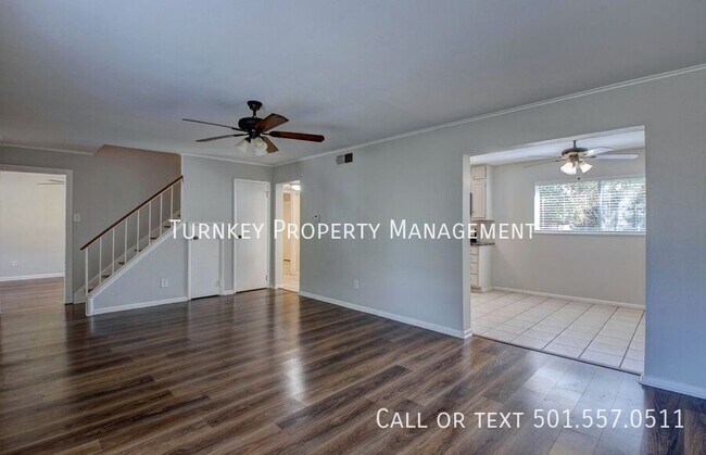 Foto del edificio - 7 Fairbrook Dr