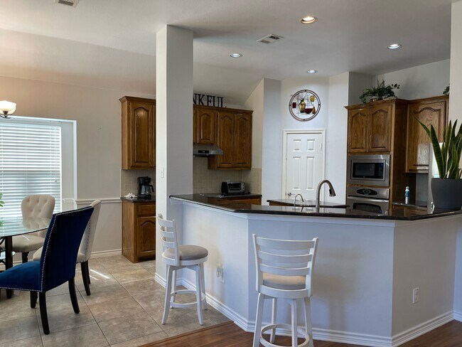 Building Photo - 2222 River Canyon Ln