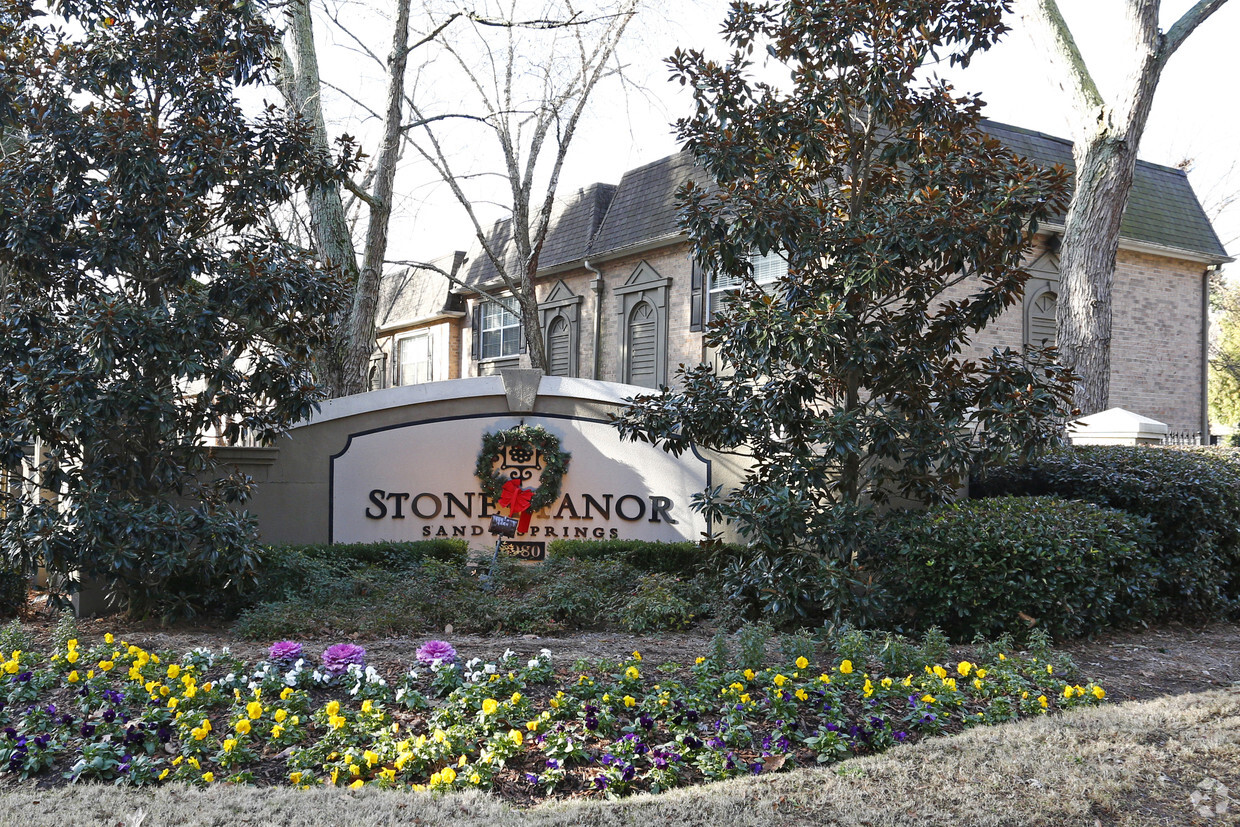 Signage - Stone Manor Condominiums