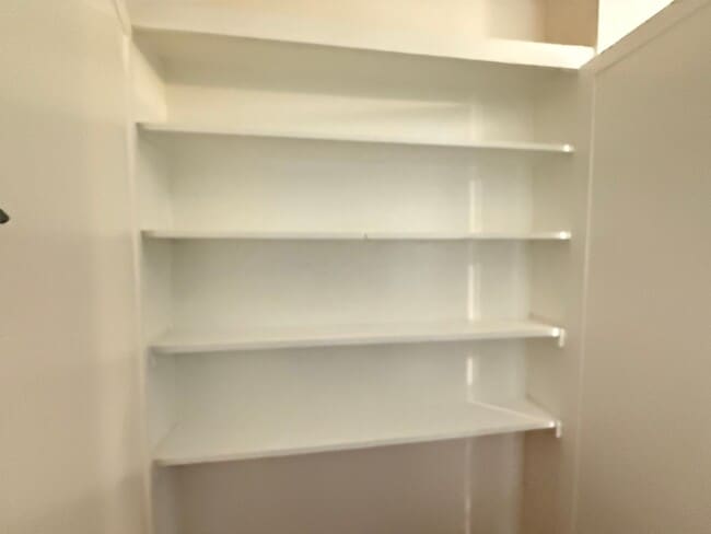 Building Photo - Newer Remodel 1 bed 1 bath with Private Patio