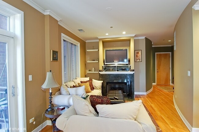 Foto del edificio - 2700 N Halsted St