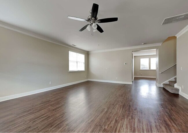 Foto del edificio - 208 Edgecroft Way