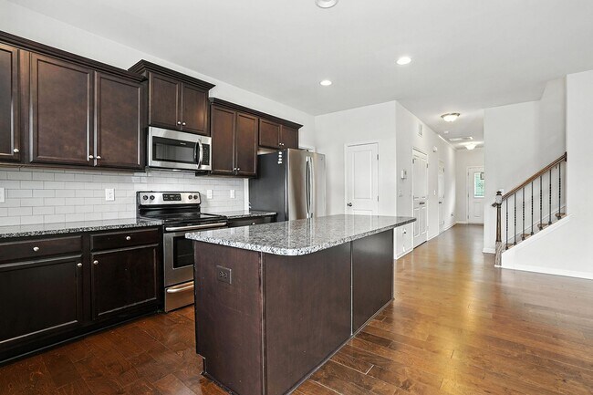 Foto del edificio - AVAILABLE NOW! GREAT HOME IN GARNER, NC.