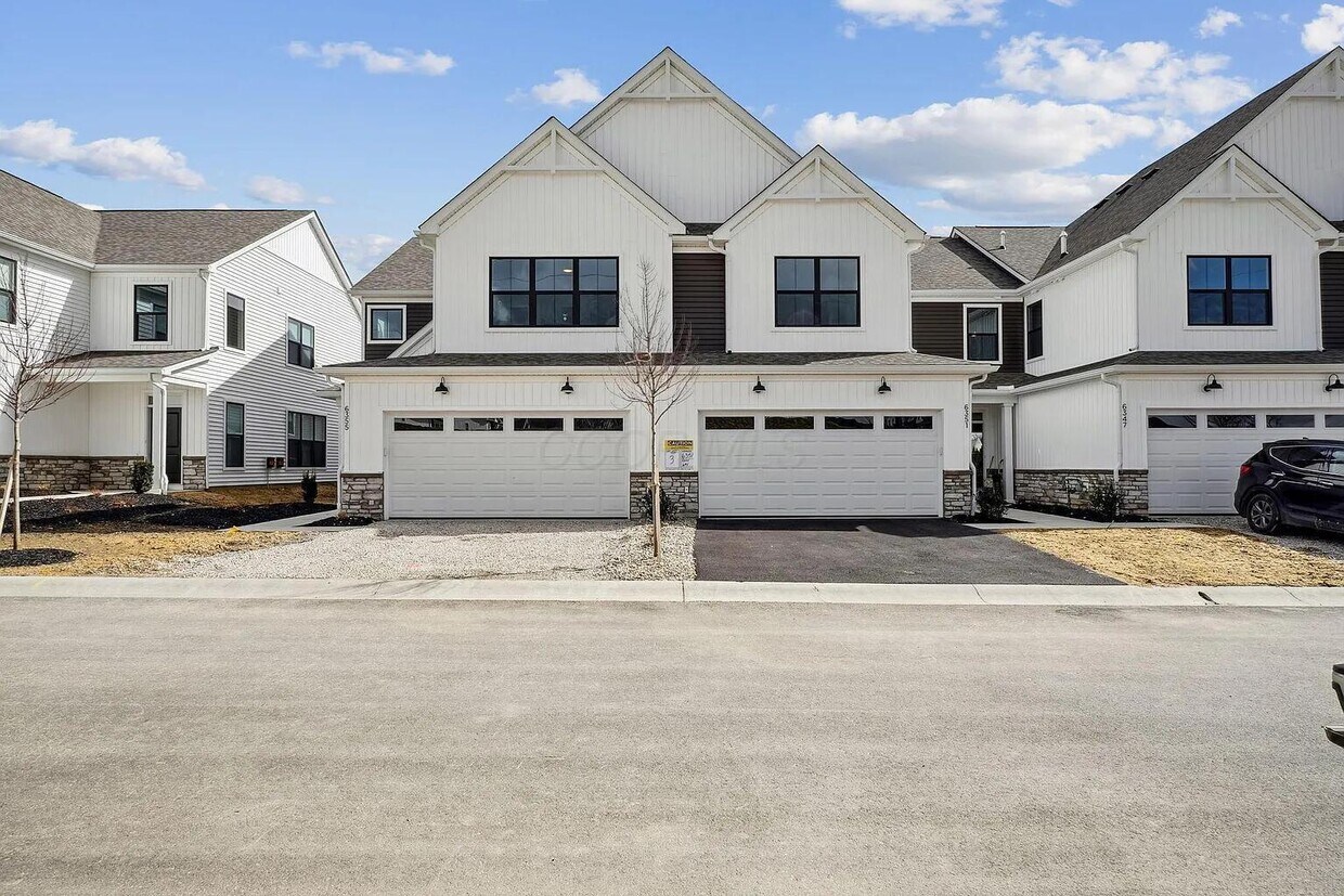 Foto principal - 6351 Azile Wy