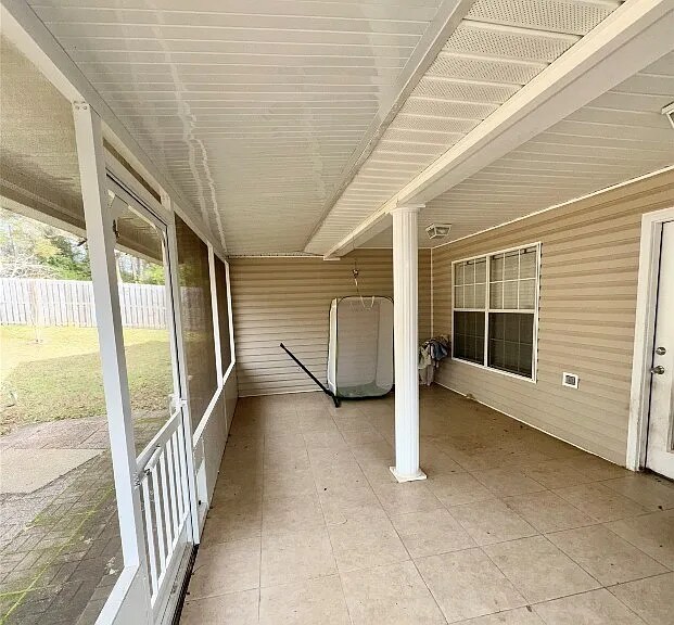 Foto del edificio - 2821 Quail Cove