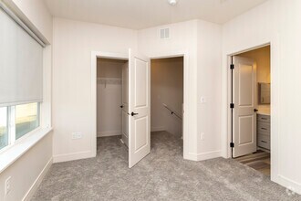 2BR, 2.5BA - Thrive - EVO Townhomes & Apartments
