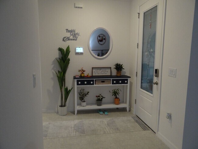 Foto del edificio - 3 br, 2 bath House - 25514 Rampart Blvd