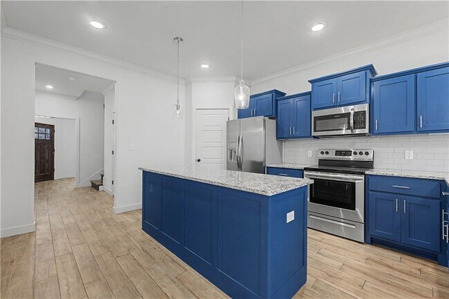 Foto del edificio - 3215 SW Hillstone Ave