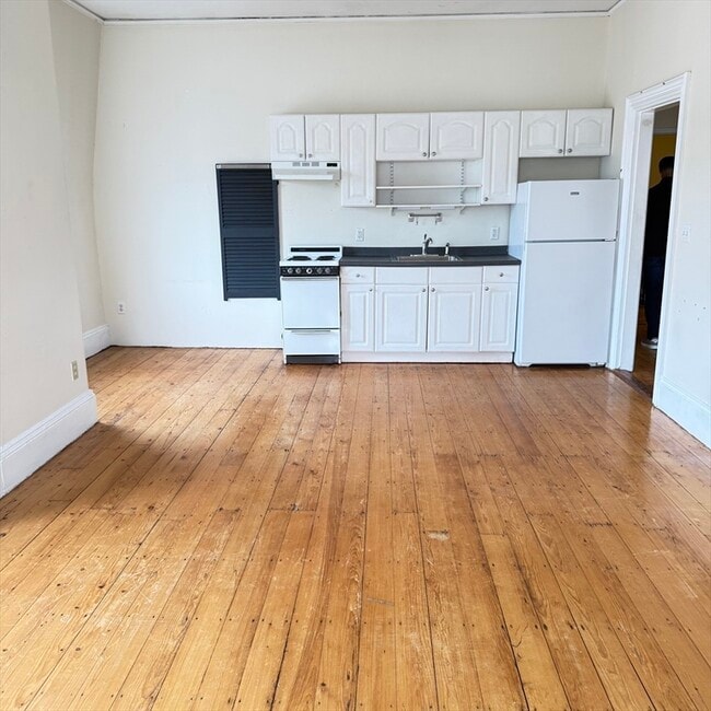 Building Photo - 86 Ellery St