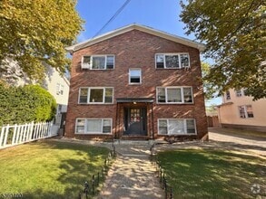 Building Photo - 2063 Elizabeth Ave