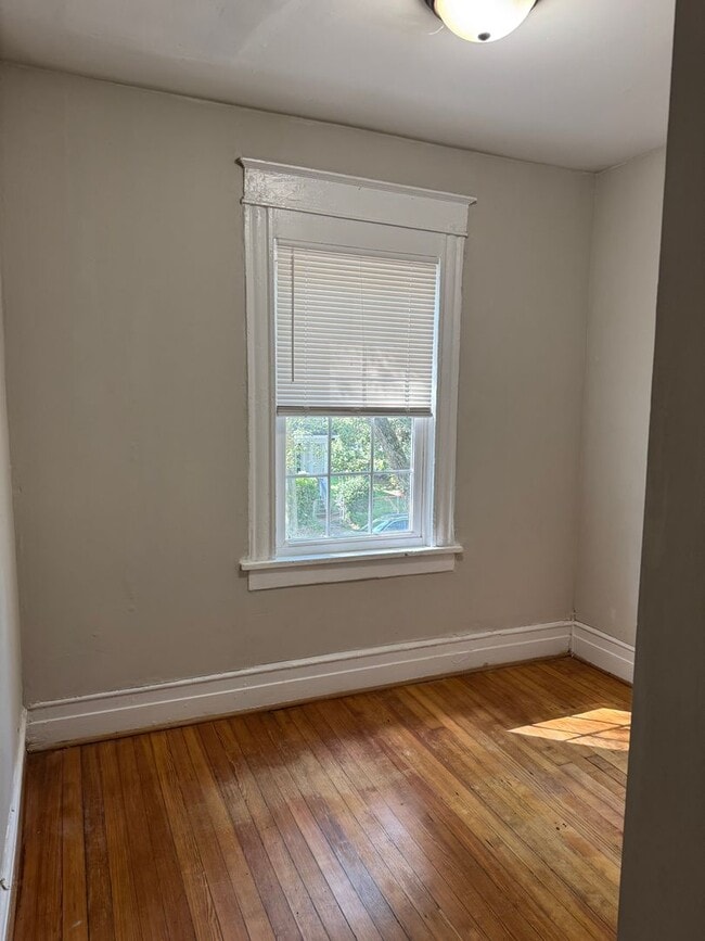 Foto del edificio - Beautiful two story North side home Availa...