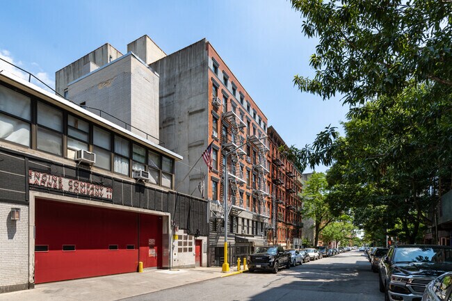 Building Photo - 228 E Second St