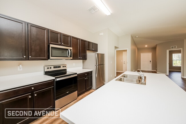 Foto del edificio - 2351 Briarwood St