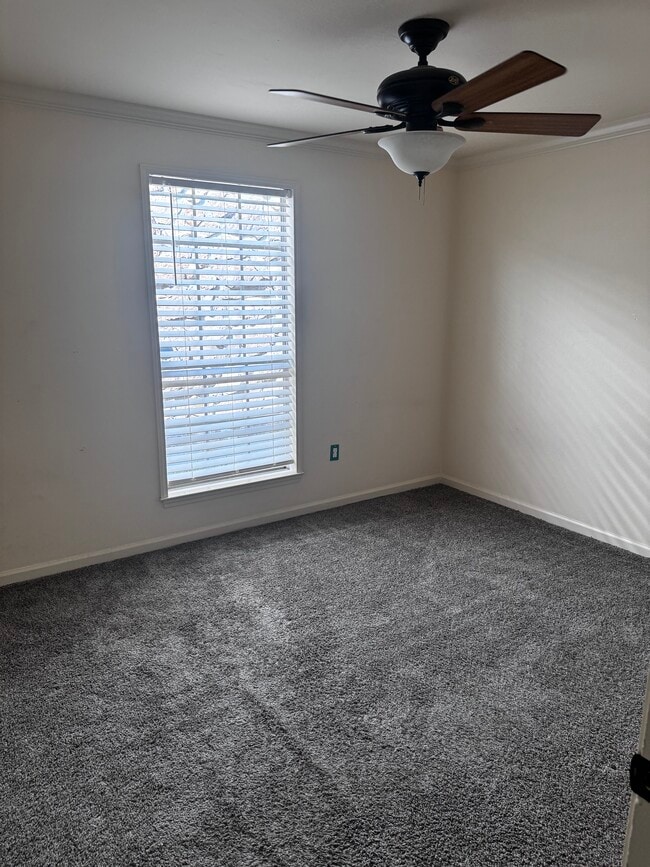 Building Photo - 268 Heatherwood Dr