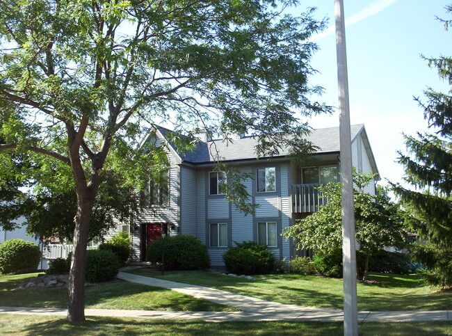 Building Photo - 6740 Jacobs Way