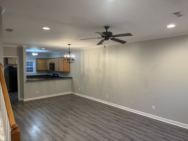 Building Photo - 203 Ashby Dr