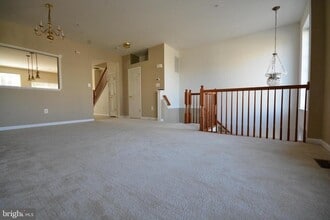 Building Photo - 421 Green Fern Cir