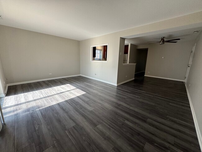 Foto del edificio - 2220 Abbeywood Dr