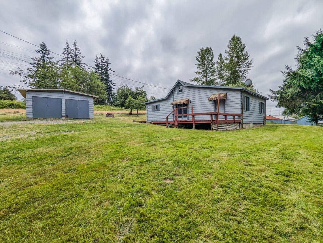 Primary Photo - Charming 2 bed, 1 bath home with spacious ...
