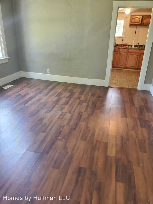 Foto del edificio - 2 br, 1 bath House - 1800 E. Division Street
