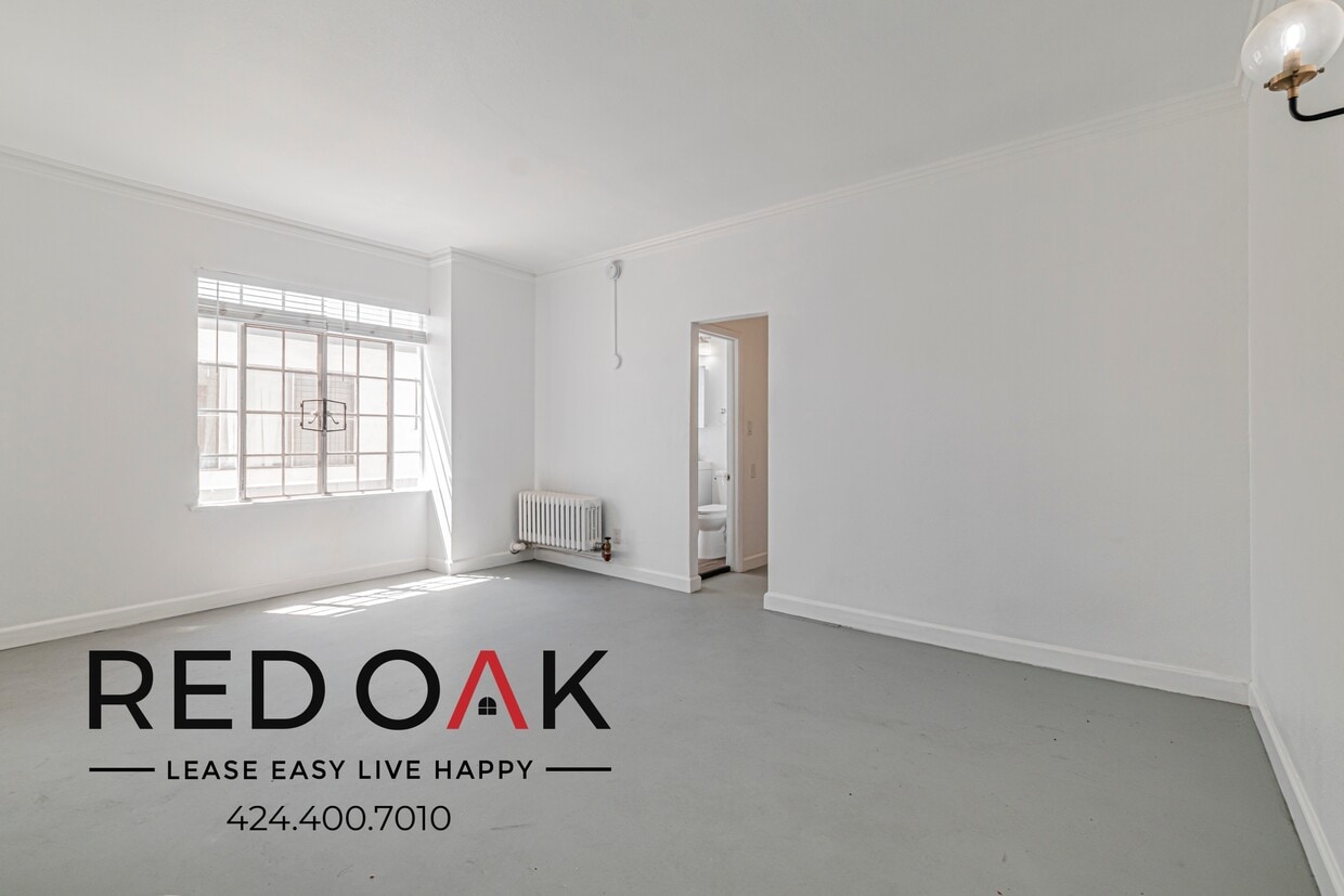 Foto principal - 535 S Gramercy Pl