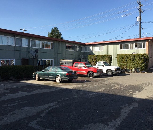 Building Photo - Henderson Apartments