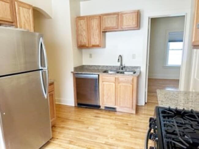 Foto del edificio - Newly Renovated Bright 2nd Floor Flat - 6/...