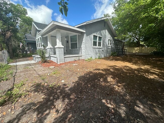 Foto del edificio - **Move in Ready** 3/2 Single Family home