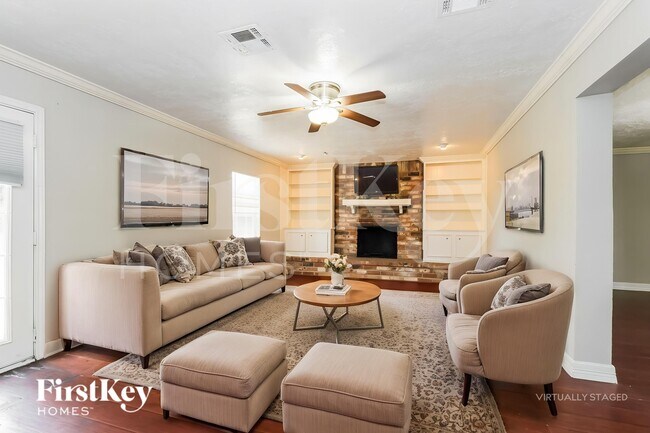 Foto del edificio - 10122 Woodhollow Dr