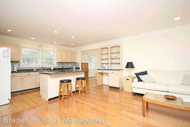 Foto del edificio - 3 br, 2 bath House - 3033 Colonial Drive