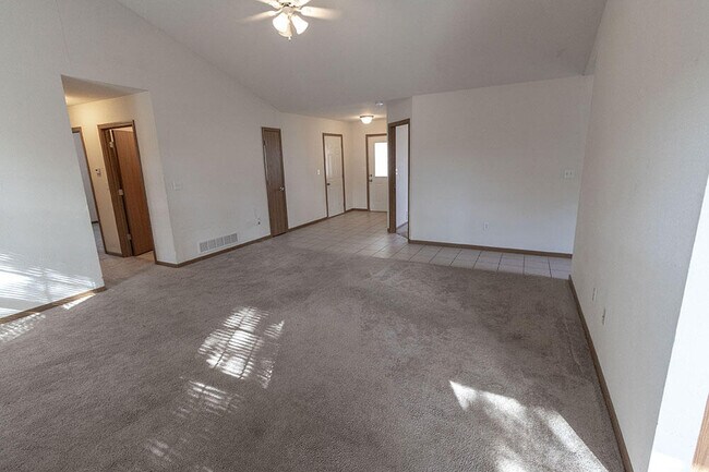 Building Photo - 1610 Typhoon Dr