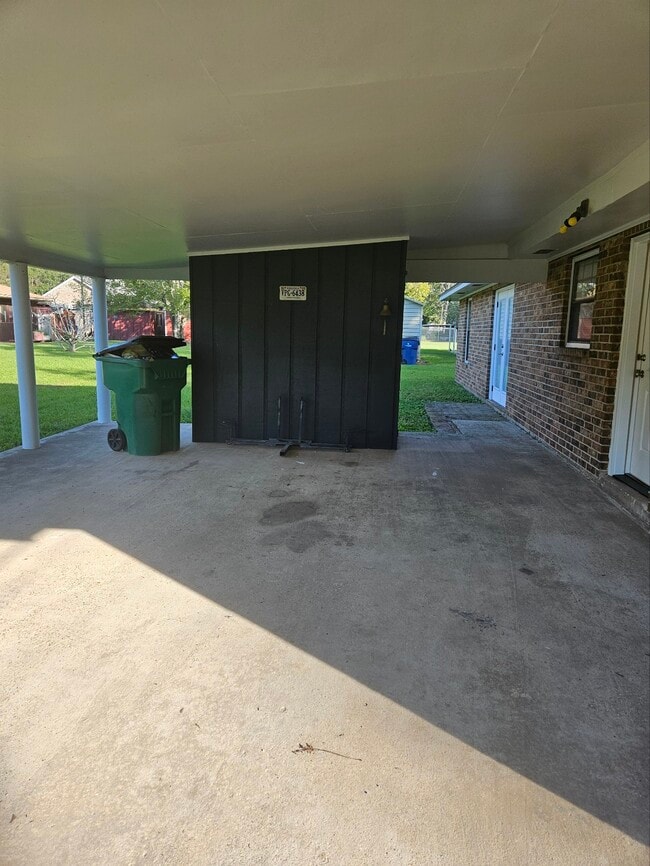 Foto del edificio - 1128 S Shireview Cir