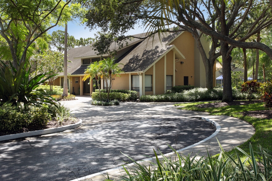 Solana Vista Apartments